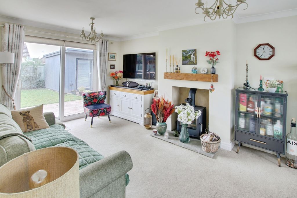 Property photo 3 of 14