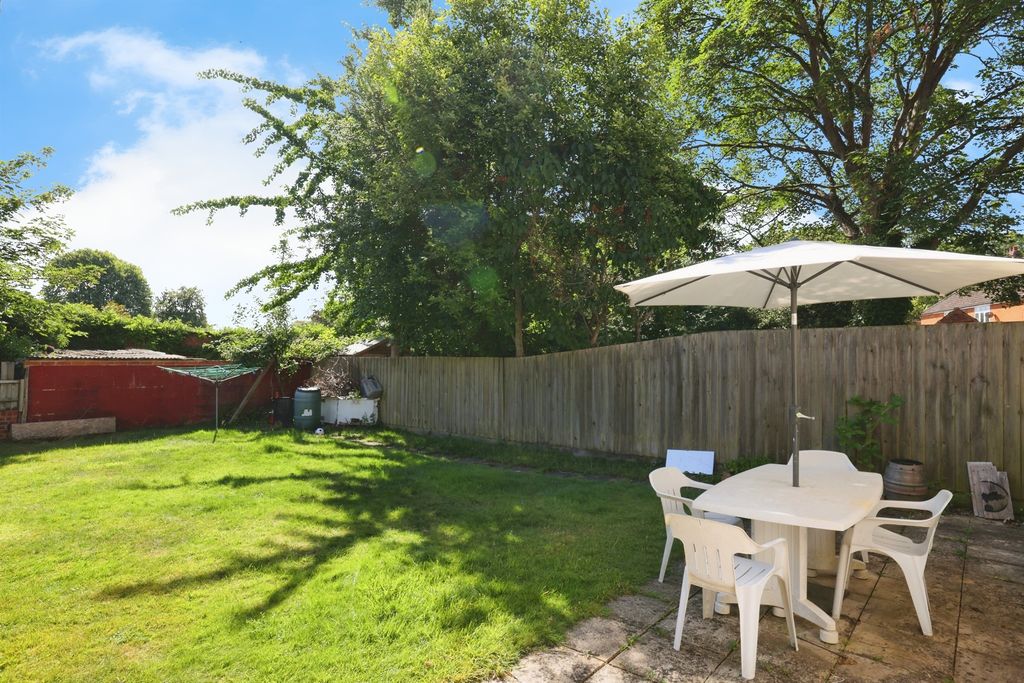 Property photo 2 of 17
