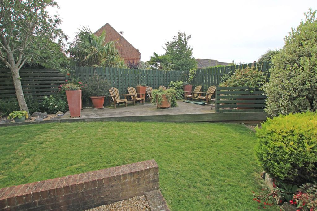 Property photo 3 of 20