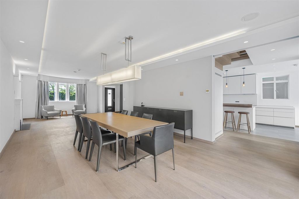 Property photo 3 of 13 Dining.Jpg