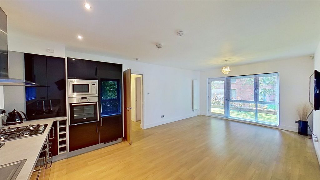 Property photo 2 of 16 Photo 2