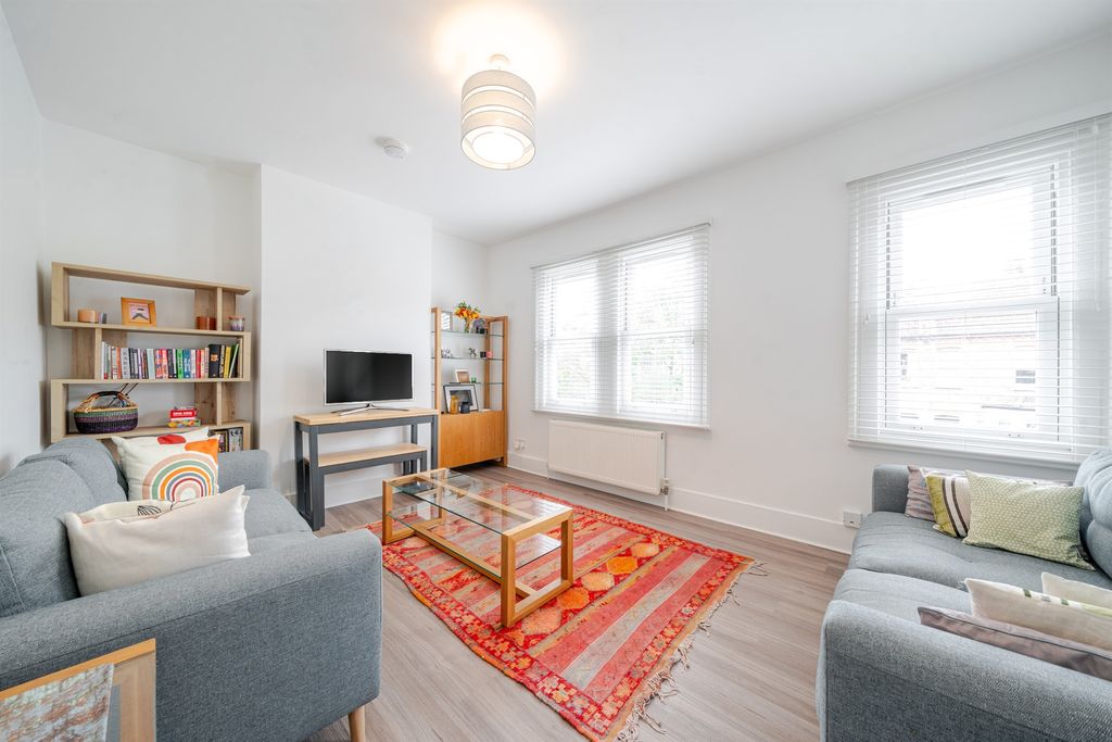 Property photo 2 of 12