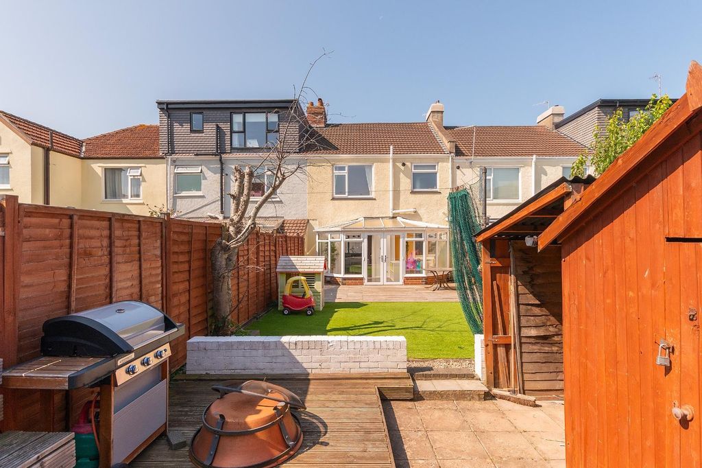 Property photo 2 of 28 0A5Ran - External E.Jpg