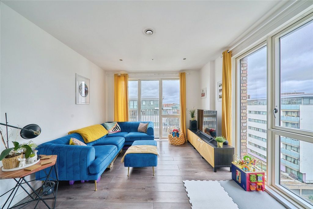 Property photo 3 of 19 Picture No. 28