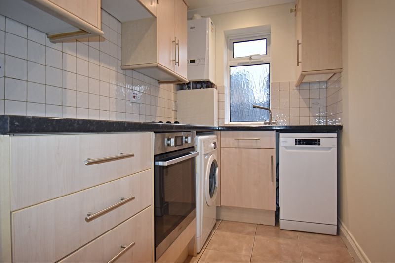 Property photo 2 of 7 Photo 8