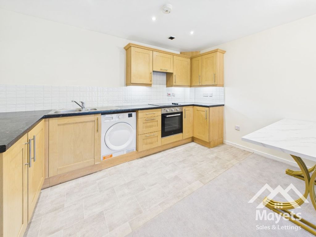 Property photo 3 of 20