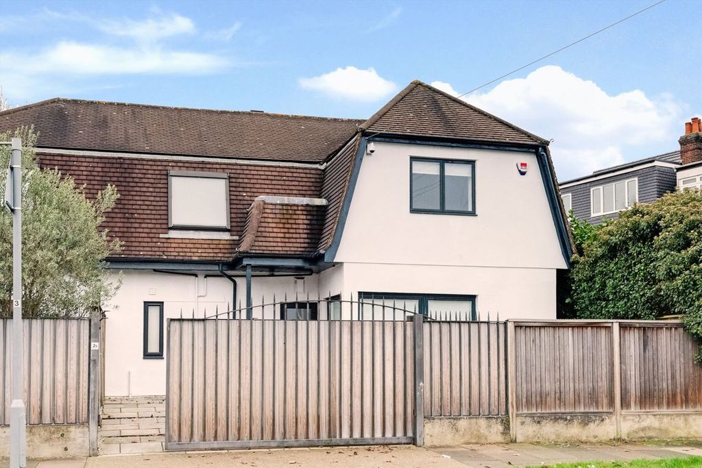 Property photo 1 of 4