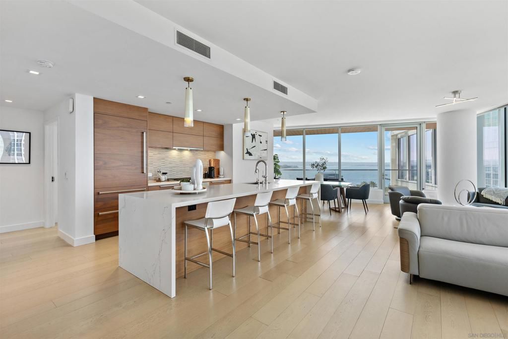 Property photo 1 of 50