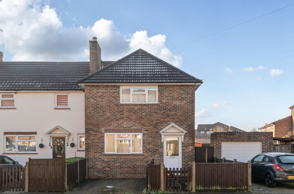 Property photo 2 of 15 1400487-1-696785F...