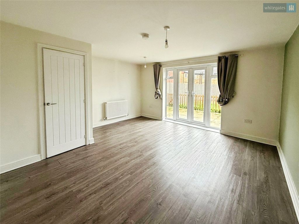 Property photo 2 of 11 Picture No. 07