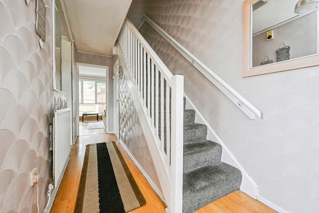 Property photo 2 of 14 Pbox-Img.Jpg