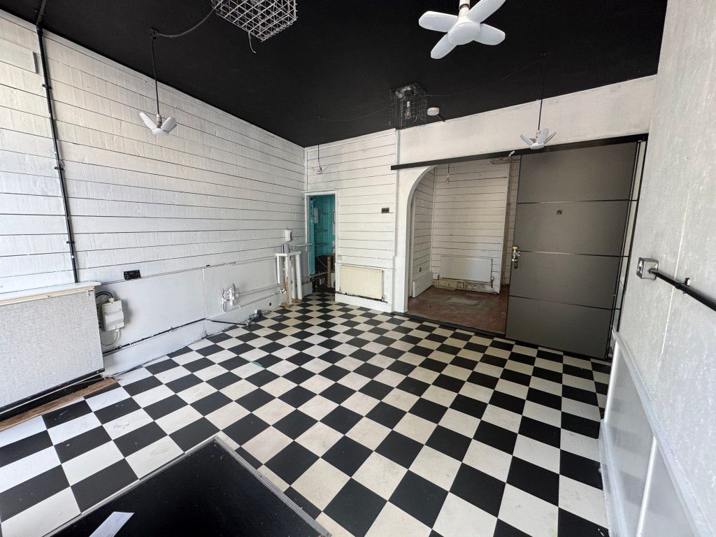 Property photo 2 of 6 Retail Area