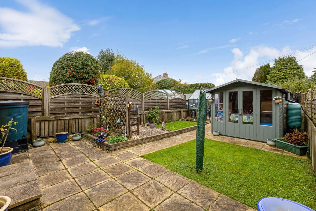 Property photo 2 of 9 2