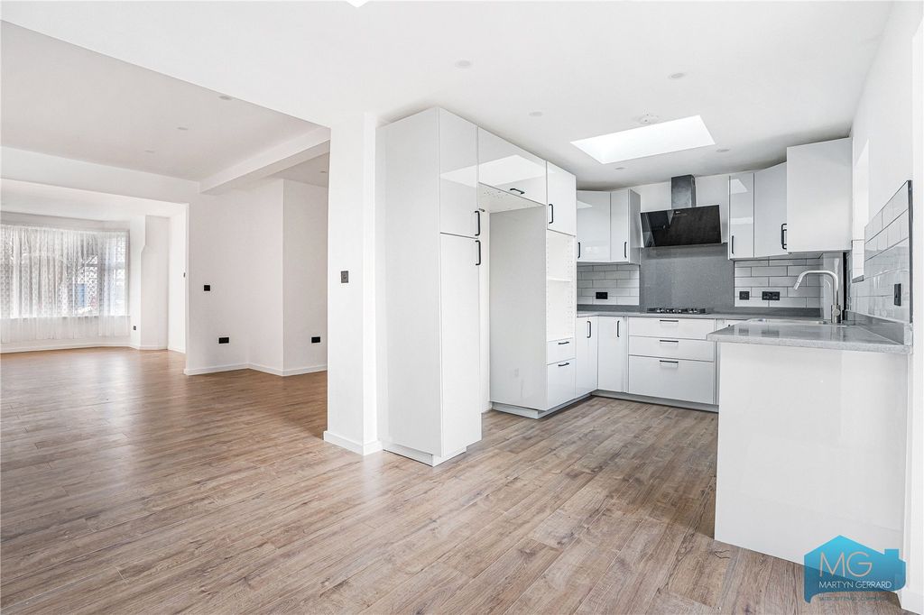 Property photo 2 of 25 Picture No. 25