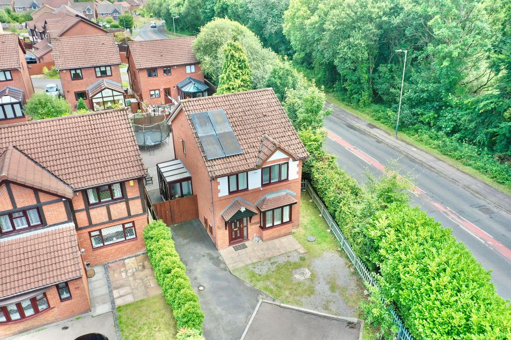 Property photo 1 of 31