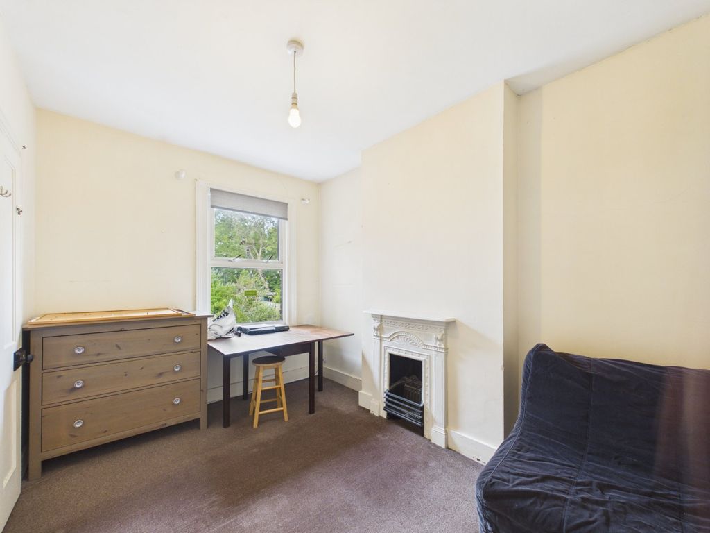 Property photo 2 of 11 Picture No. 13