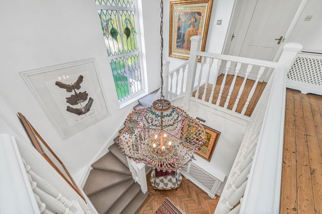 Property photo 3 of 48 Picture No. 38