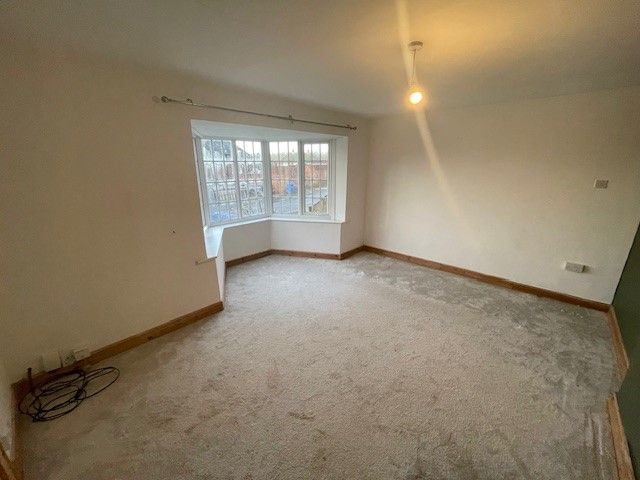 Property photo 2 of 12 Photo 8