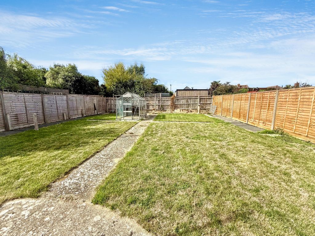 Property photo 3 of 14 Img_3758