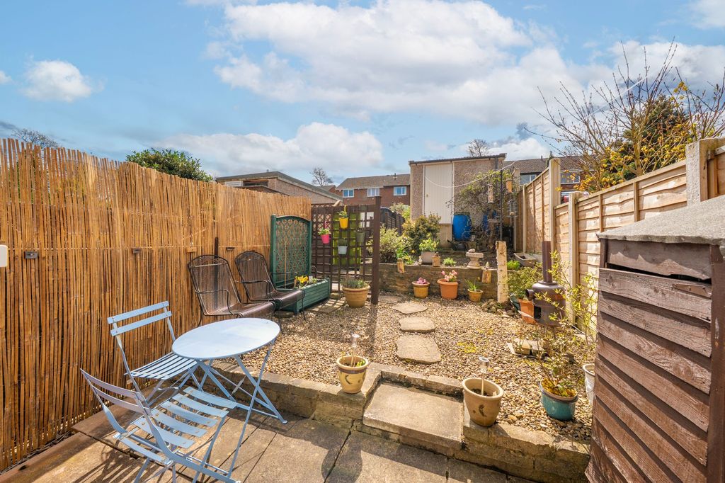 Property photo 3 of 20