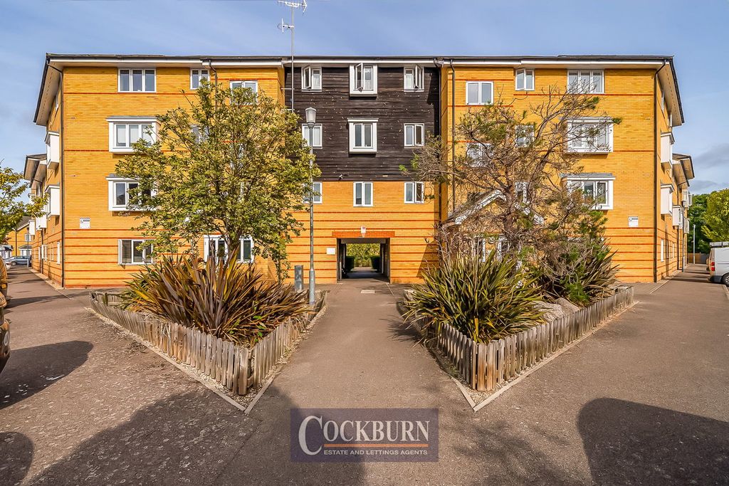 Property photo 1 of 15