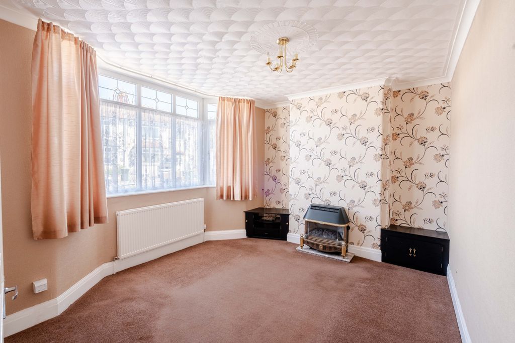 Property photo 3 of 23 3
