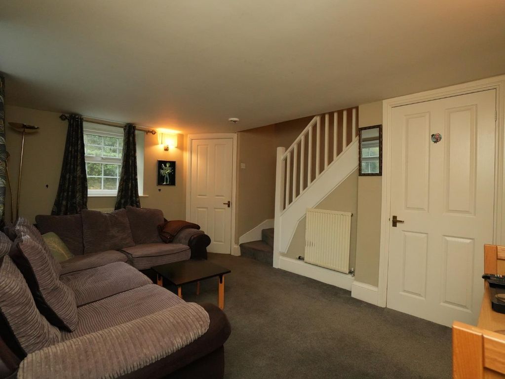 Property photo 2 of 14 Lounge