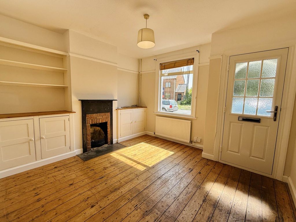 Property photo 2 of 11
