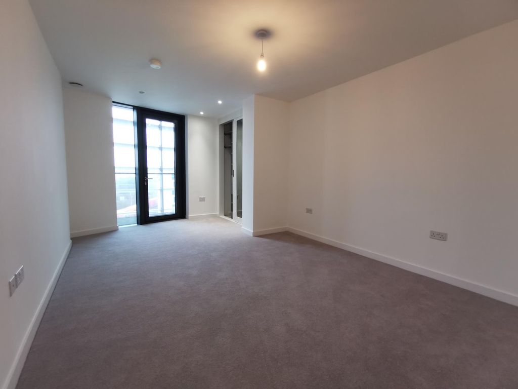 Property photo 3 of 11 Photo 7