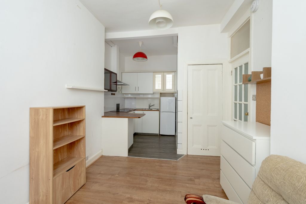 Property photo 3 of 9 Property Image 3