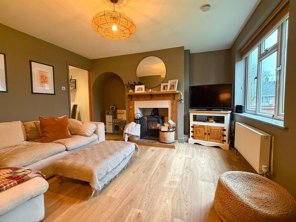 Property photo 2 of 15 4795615