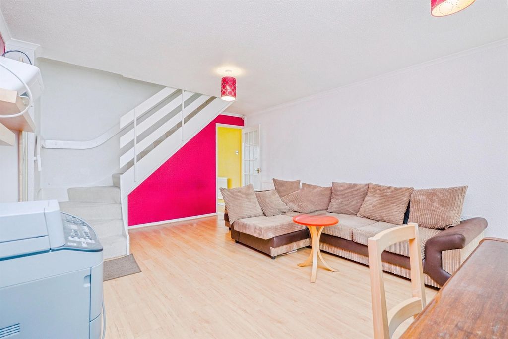 Property photo 3 of 19