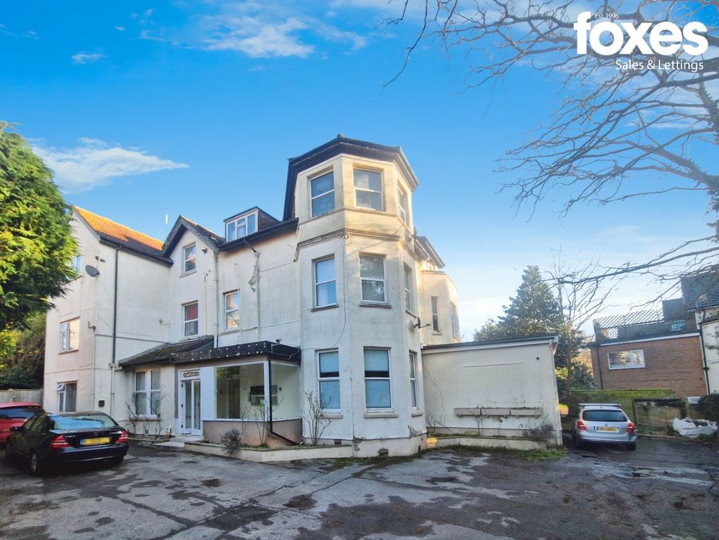 Property photo 1 of 8 3947980
