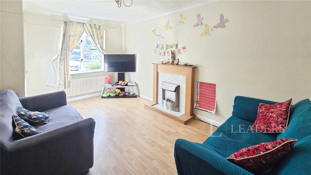 Property photo 2 of 16 Picture No. 05