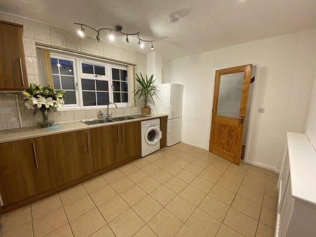 Property photo 2 of 24