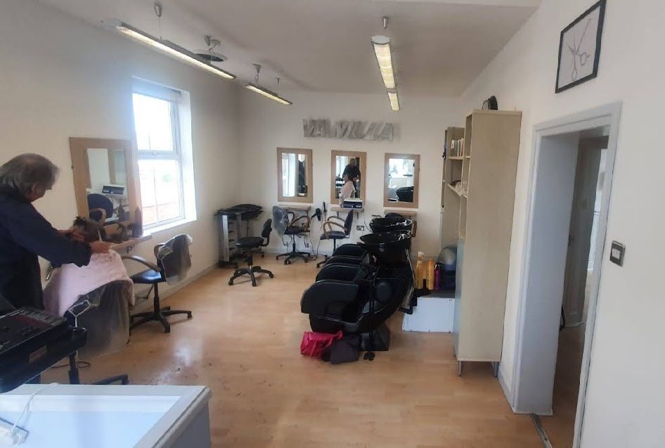 Property photo 1 of 2