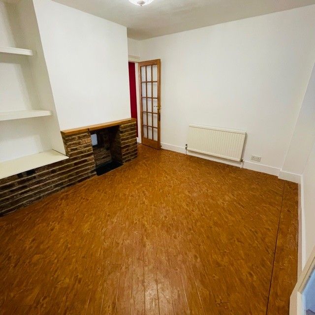 Property photo 3 of 9 Gallery