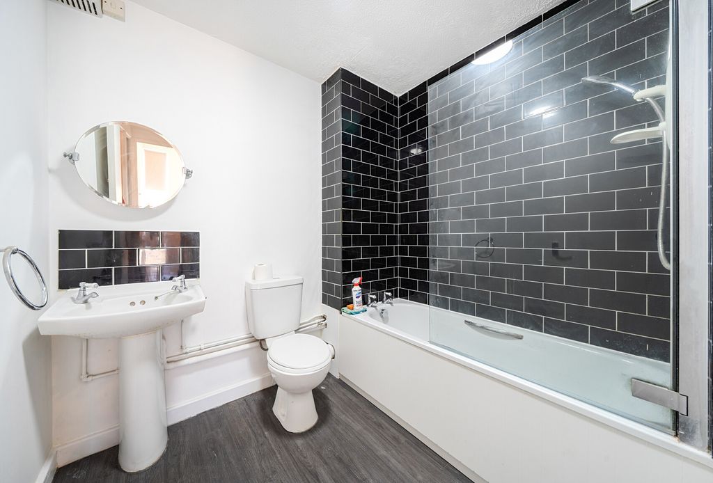 Property photo 3 of 9 1498967-7-6A718d5...