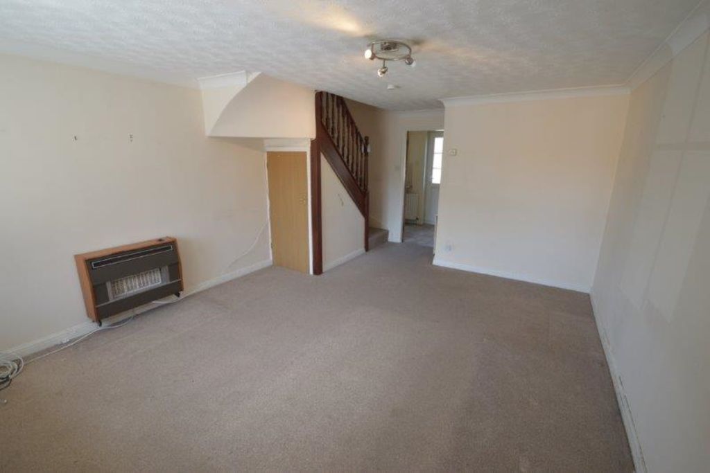 Property photo 2 of 8 Lounge