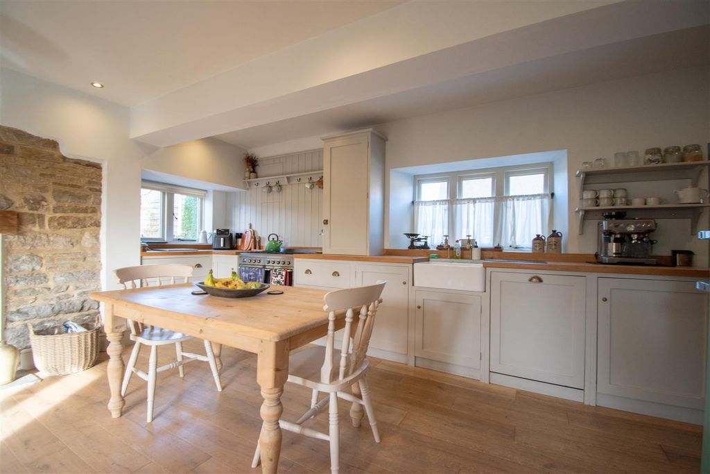 Property photo 3 of 23 Photo 28-10-2025, 11 55 21.Jpg