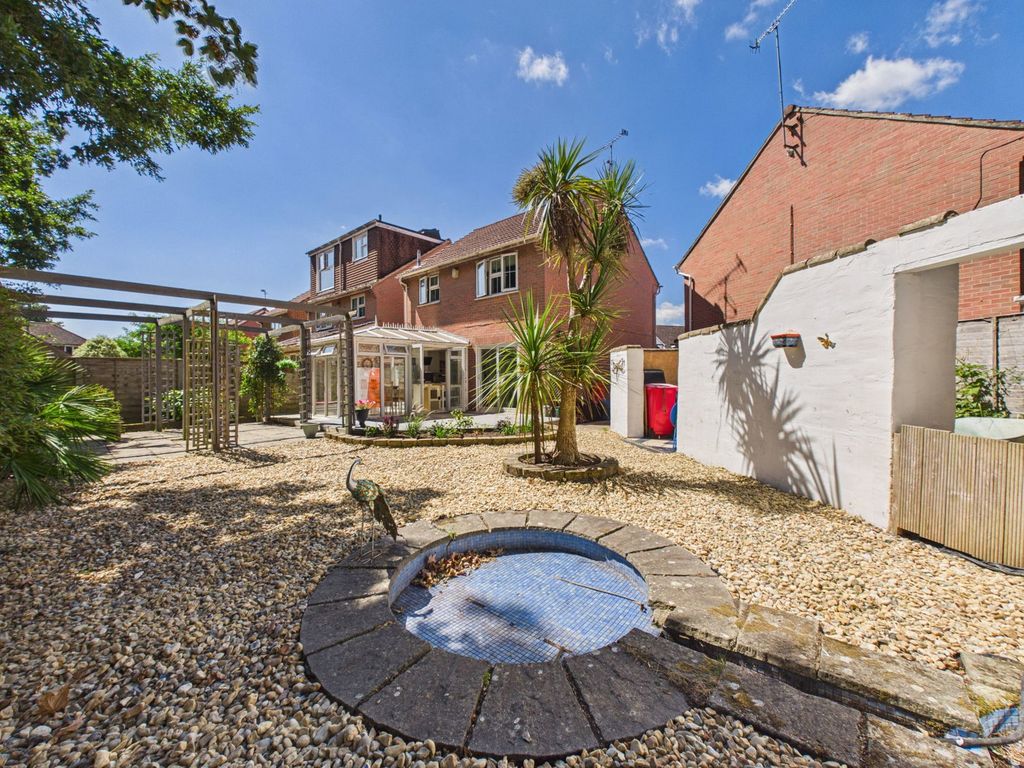 Property photo 2 of 18