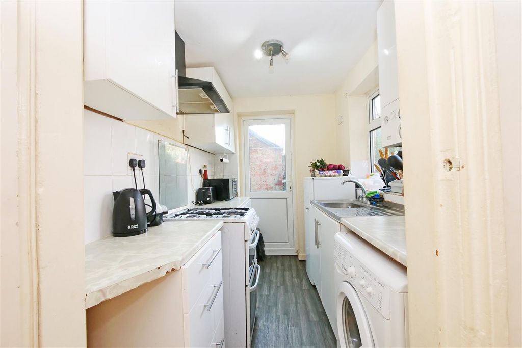 Property photo 2 of 12 Pnmb1126.Jpg