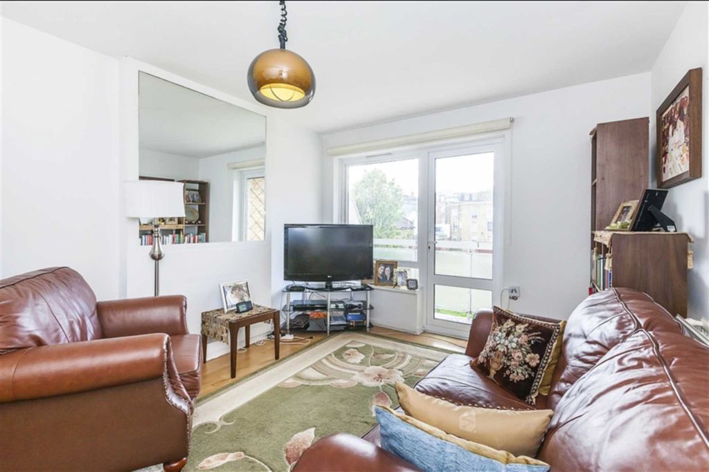 Property photo 2 of 9
