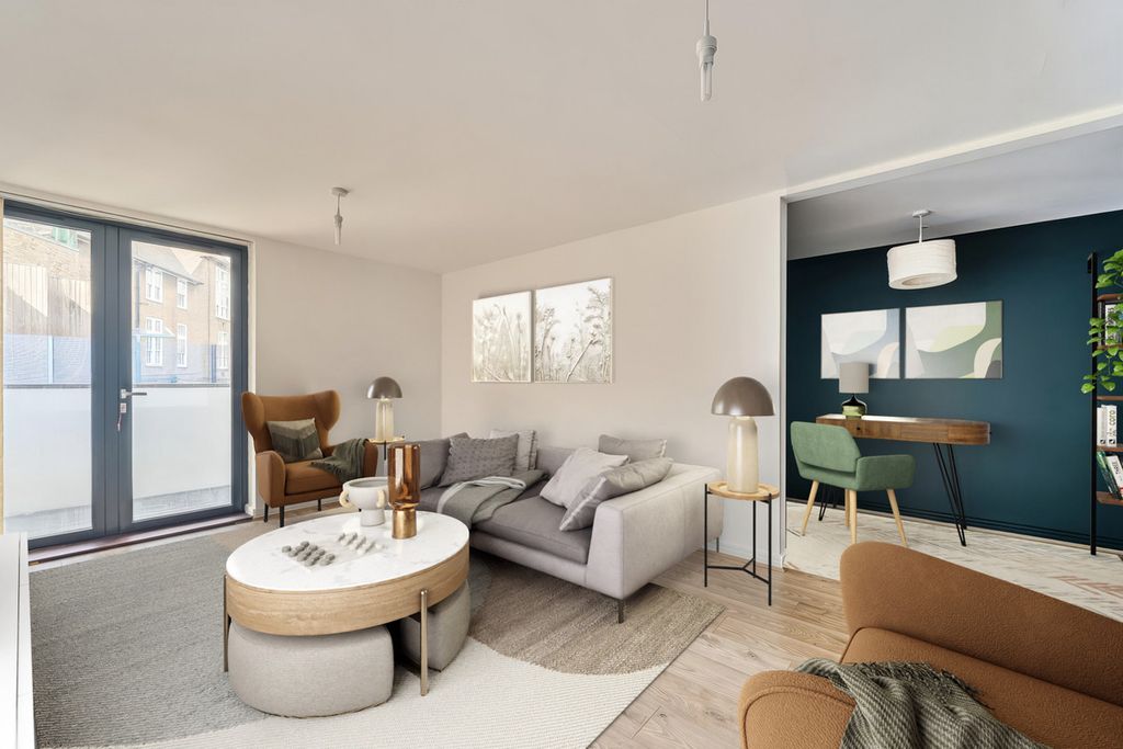 Property photo 1 of 17