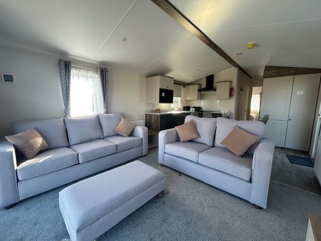Property photo 1 of 6 Willerby Malton Lounge At Waters Edge Country Park
