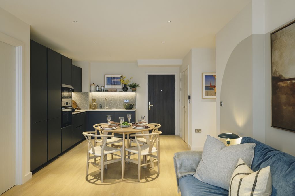Property photo 3 of 10 The_Wiltern-(Phot...