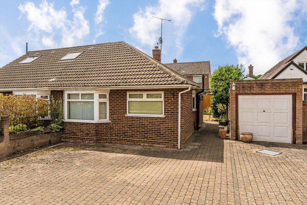 Property photo 1 of 3