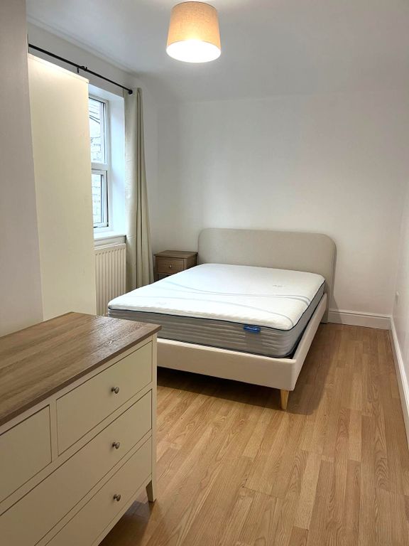 Property photo 1 of 3