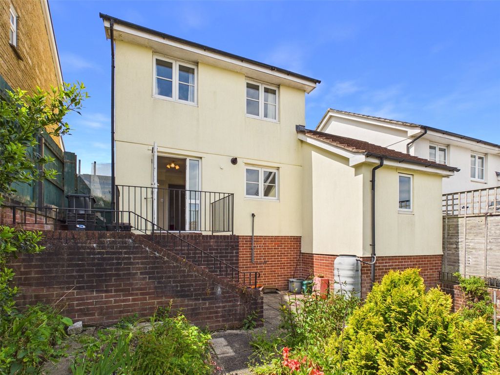 Property photo 2 of 17 Picture No. 09
