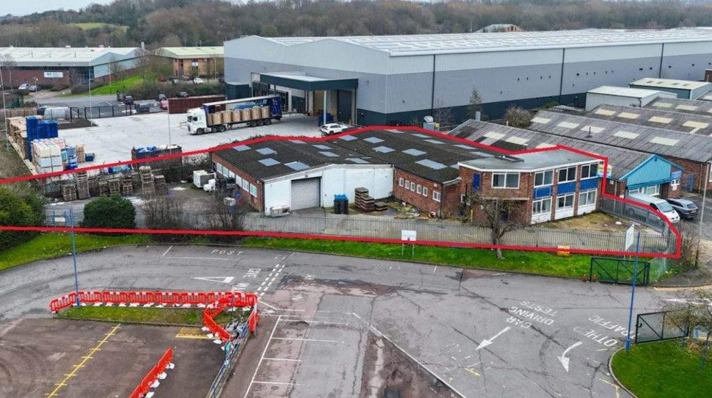 Property photo 1 of 6